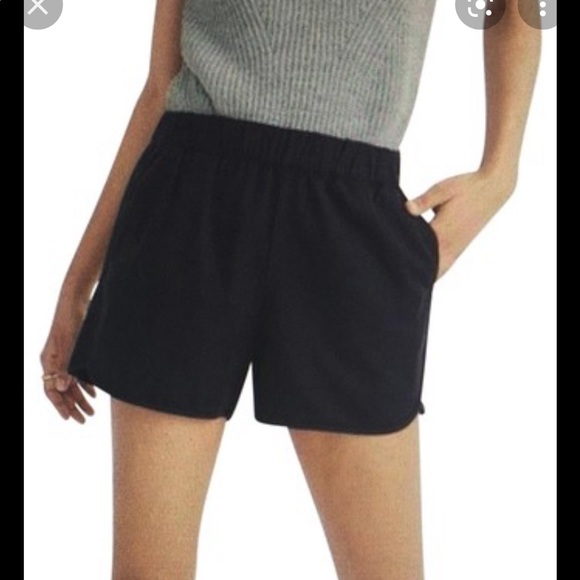 J. Crew Pants - J. Crew crepe curve hem elastic waist dress up pull on shorts size 6 new nwt